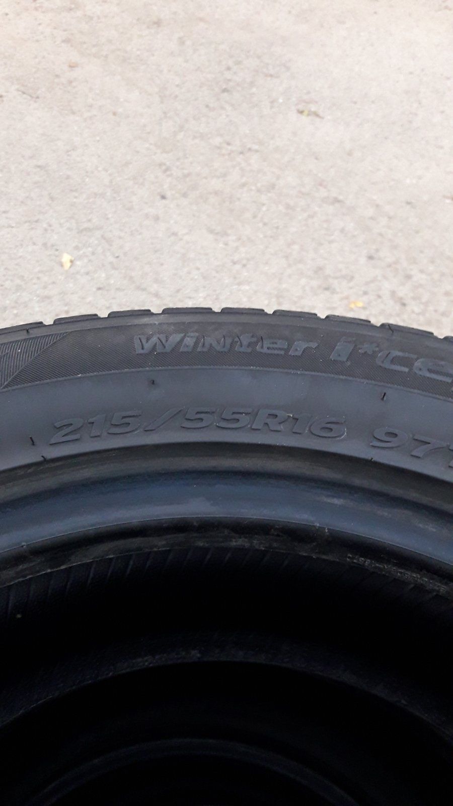 Hankook 215/55 R16 зимові шини