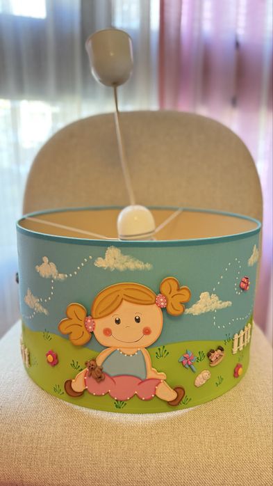 Candeeiro de teto infantil