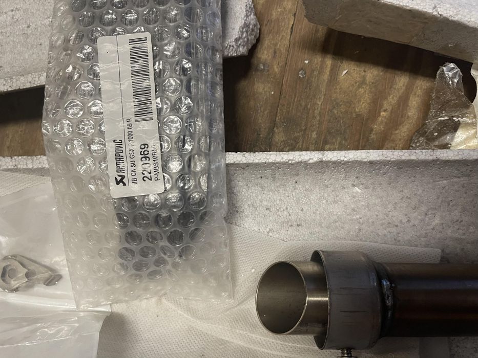 Wydech Akrapovic Evolution Suzuki GSXR 1000 L1 L2 L3