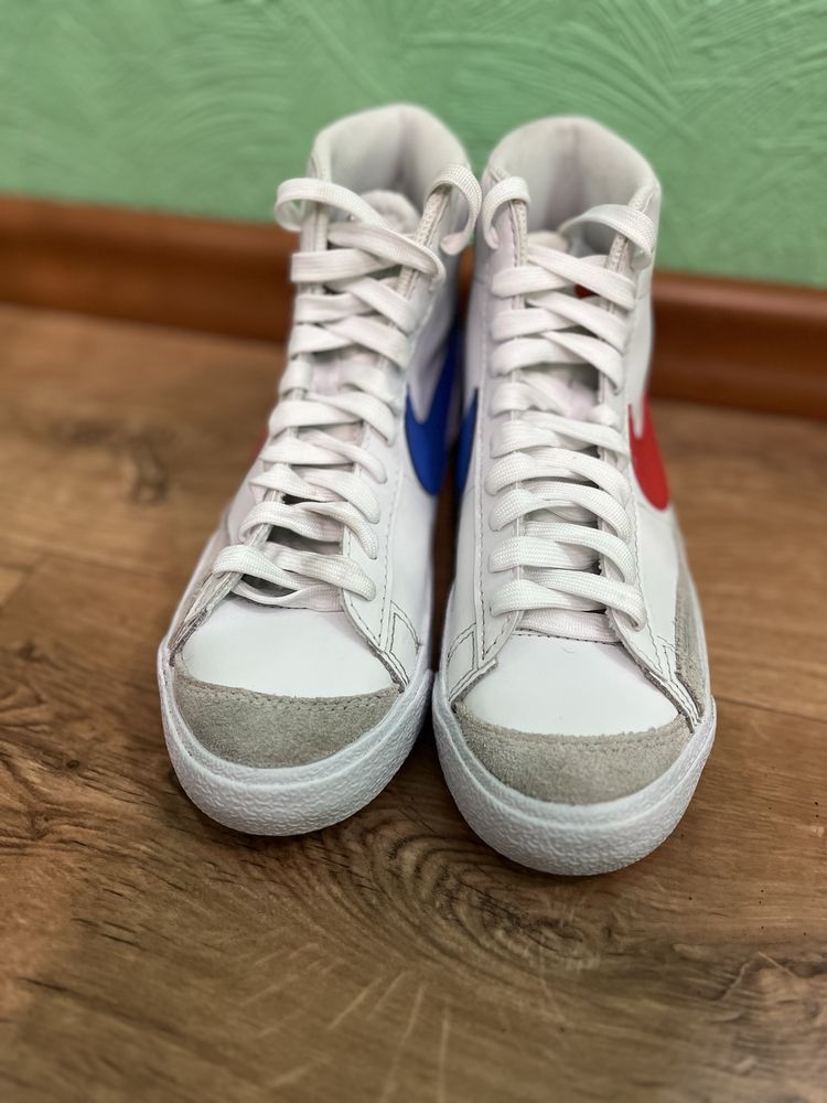 Жіночі кросівки Nike Blazer Mid 77(36)