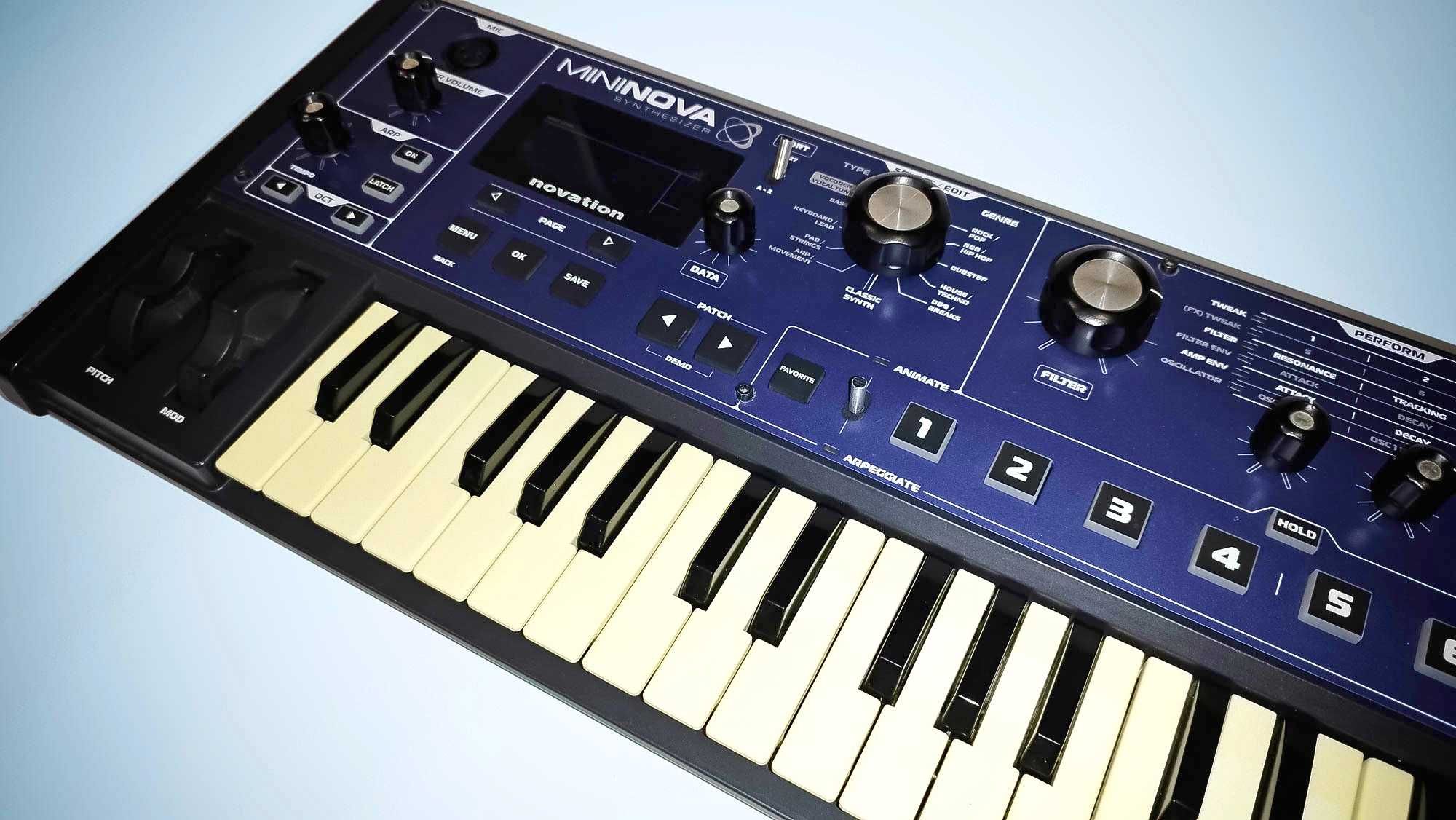 Novation Mininova - Синт, цифро-аналоговий, вокодер, процесор ефектів