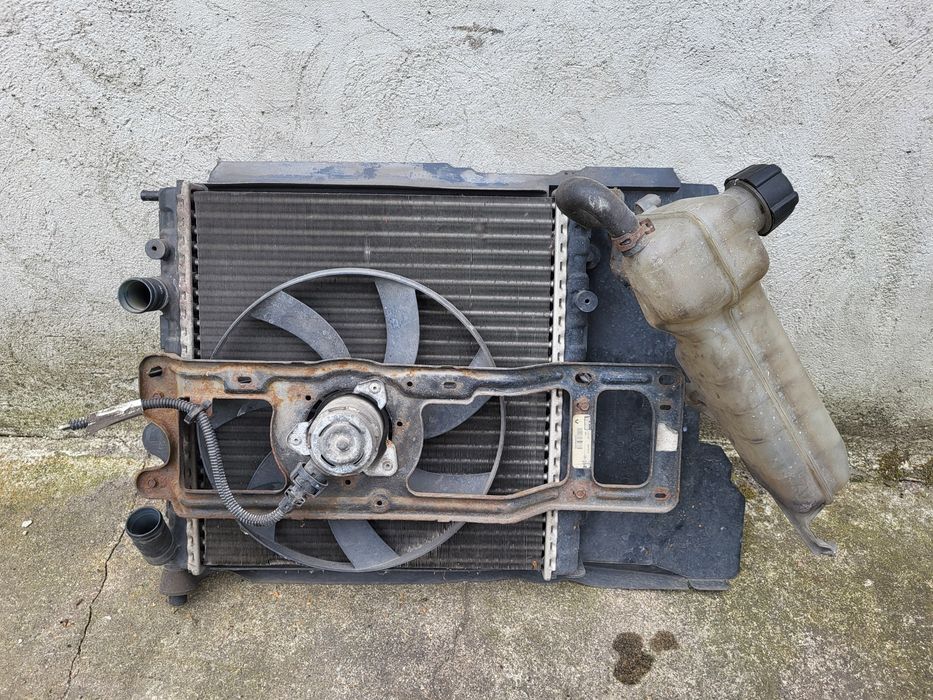 Chłodnica Wody Wentylator Zbiornik Wyrównawczy Renault Clio 2*1.2 58KM