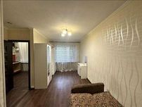 продам 1 комнатную квартиру возле Автовокзала