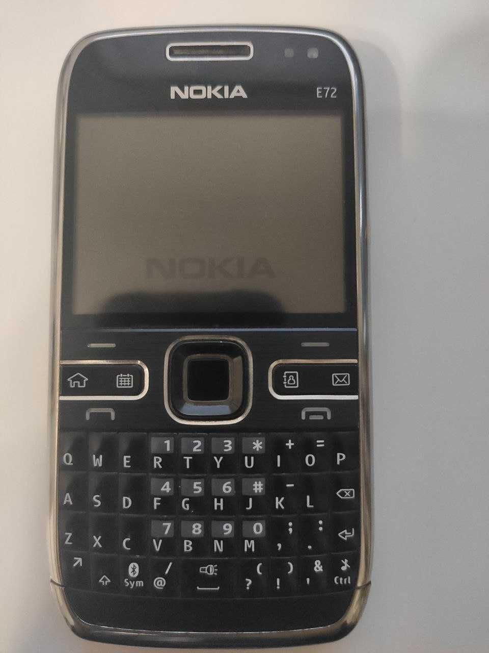 Nokia E72 [W pełni sprawny +  ładowarka]