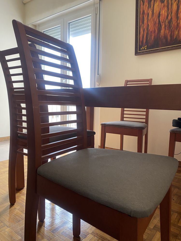 Mesa em madeira (!) extensivel em excelente estado