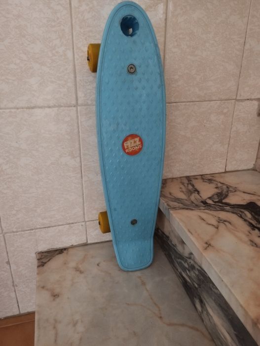 Brinquedos triciclo + skate