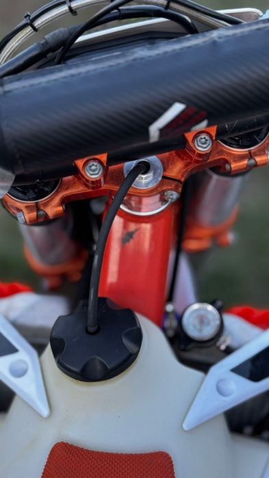 Мотоцикл Gnx300 2025 рік