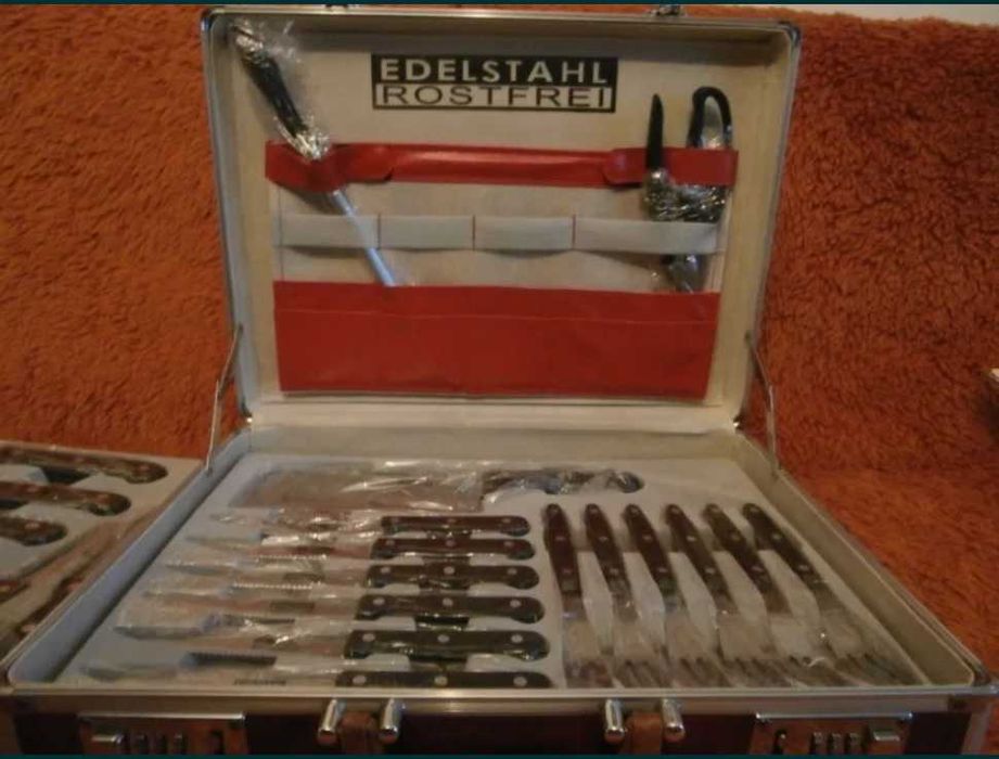 Zestaw noży i sztućców niemieckiej firmy EDELSTAHL