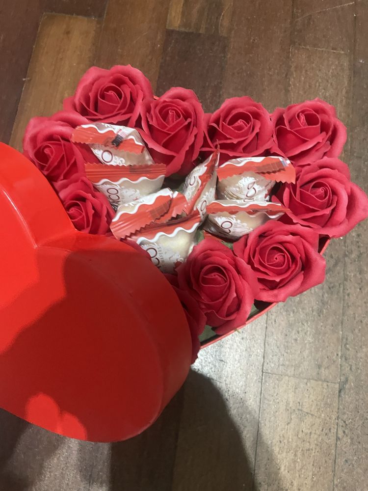 Caixa coração com flores