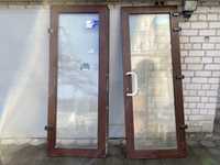Продам стеклянные двух дверные двери с коробкой 272х176 217х85 Х2