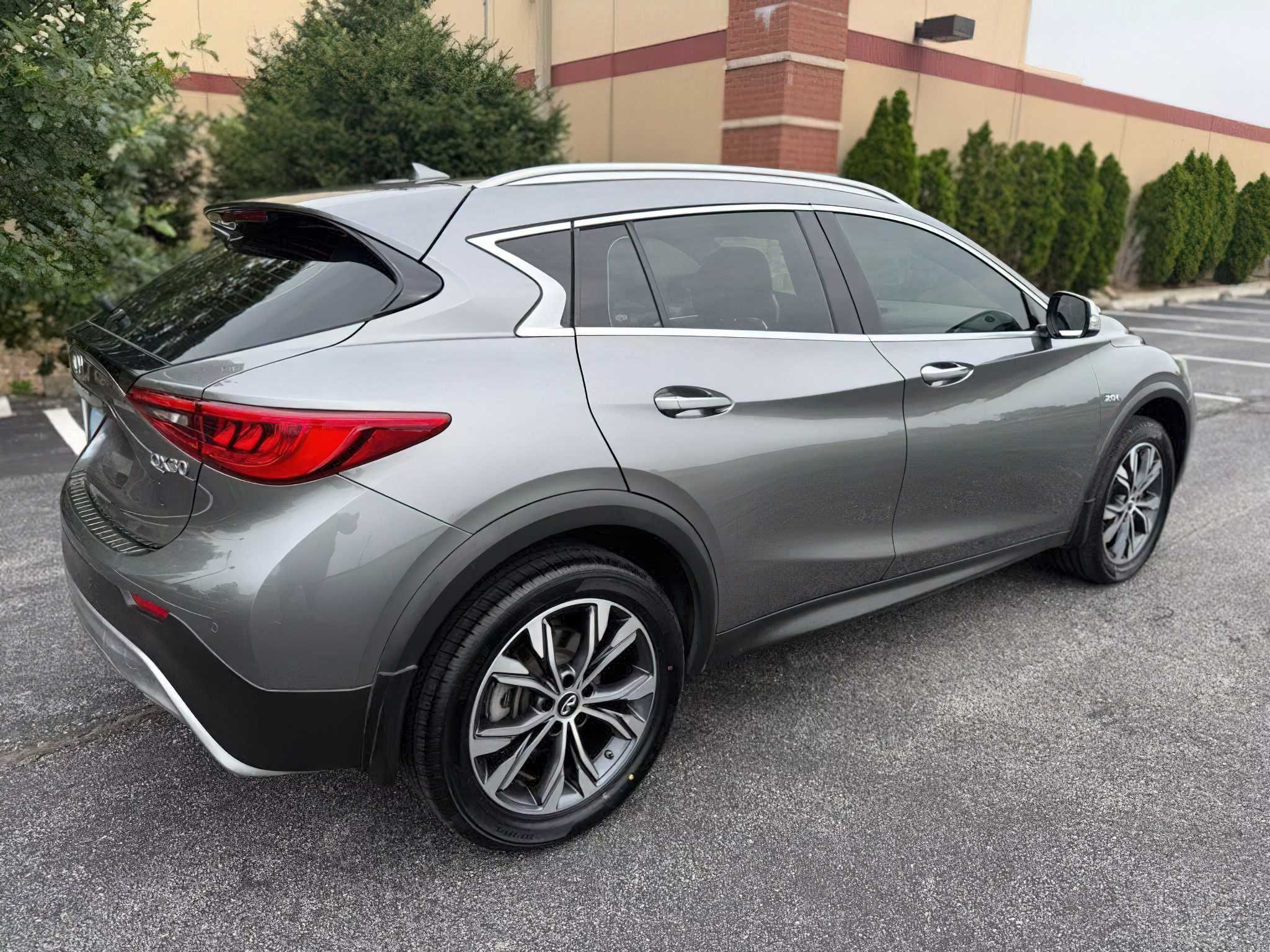 Infiniti QX30 Premium 2017