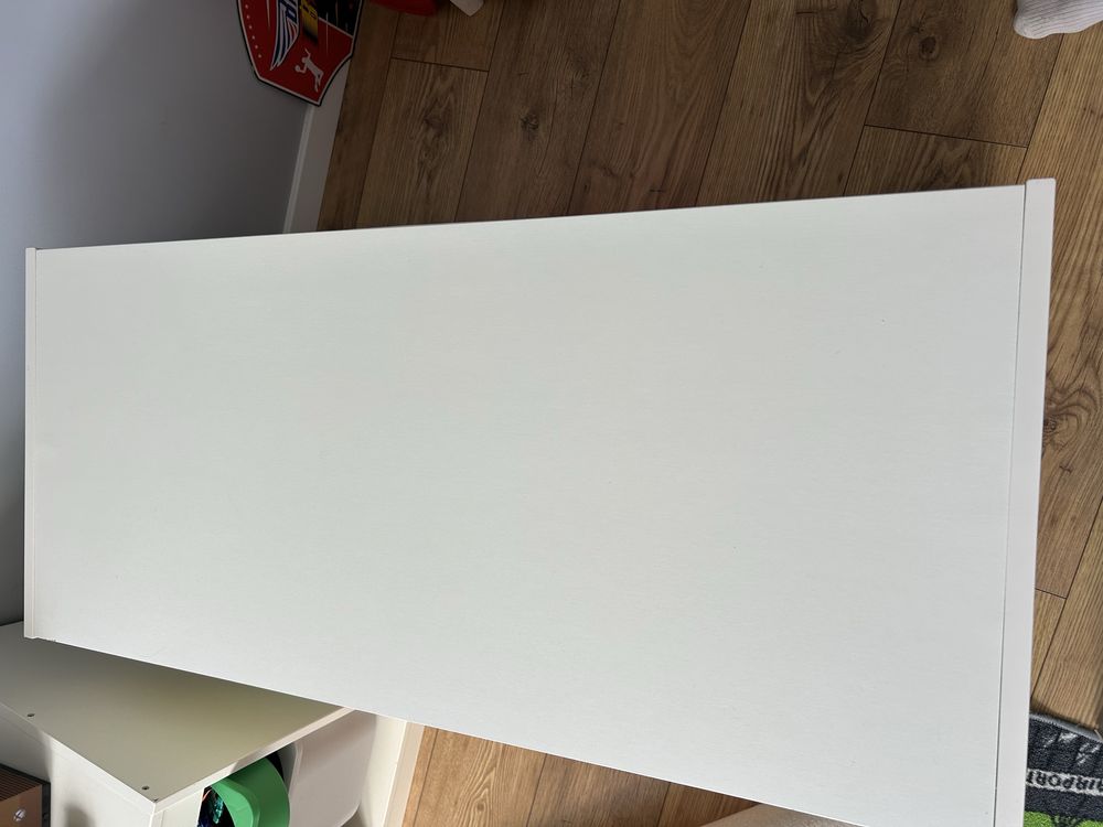 Regal ikea trofast z pojemnikami