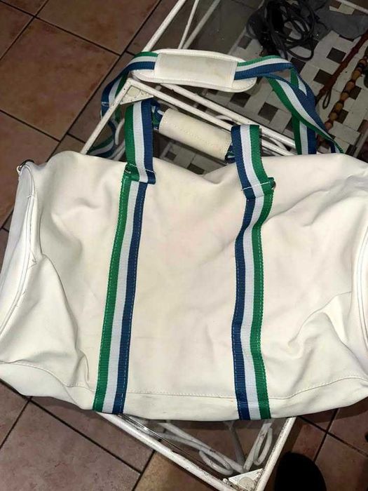 saco lacost original muito bem cuidado