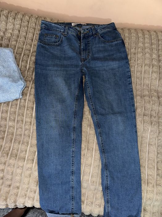 Продам темні джинси