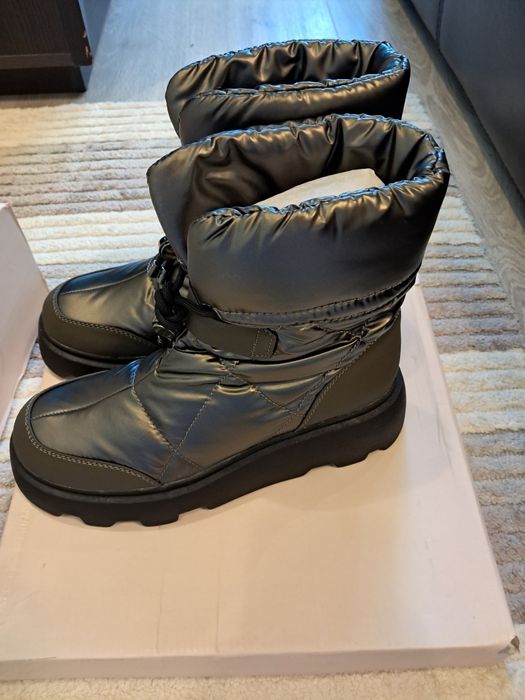 Жіночі чоботи DeeZee 39р, зимові
В чудовому стані - взува