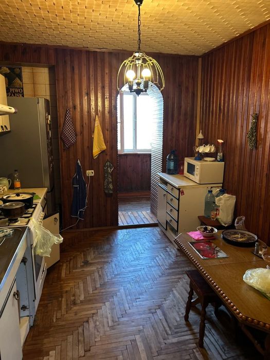 4-кімнатна квартира. Можна по сертифікату