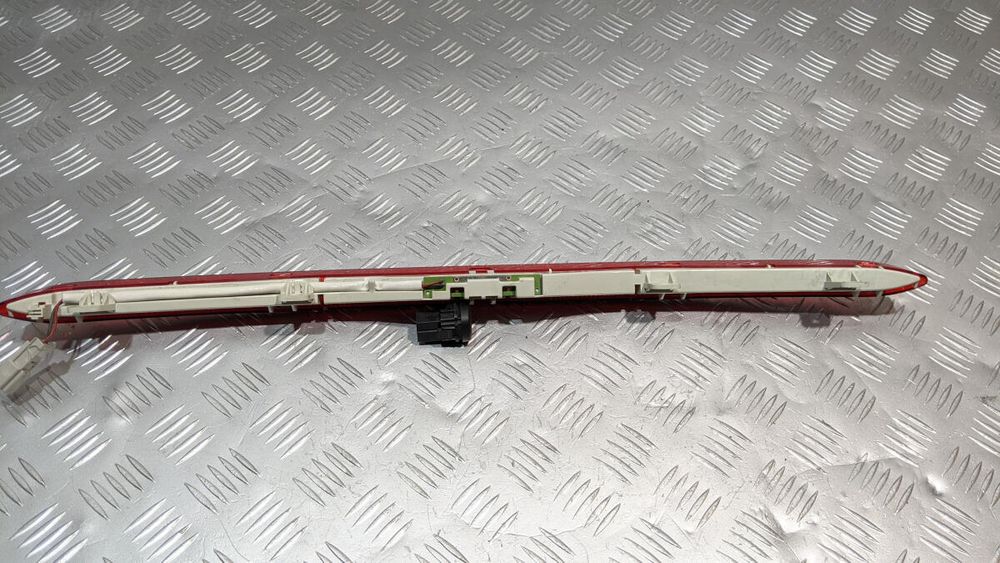 Стоп сигнал задній Honda Civic 5D 2004-2012 34270SMGE010 разборка