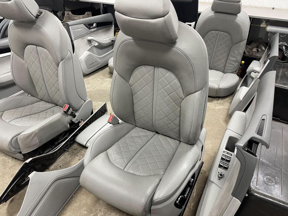 Комплектний салон сидіння з картами AUDI A8 4H0 2010-2018