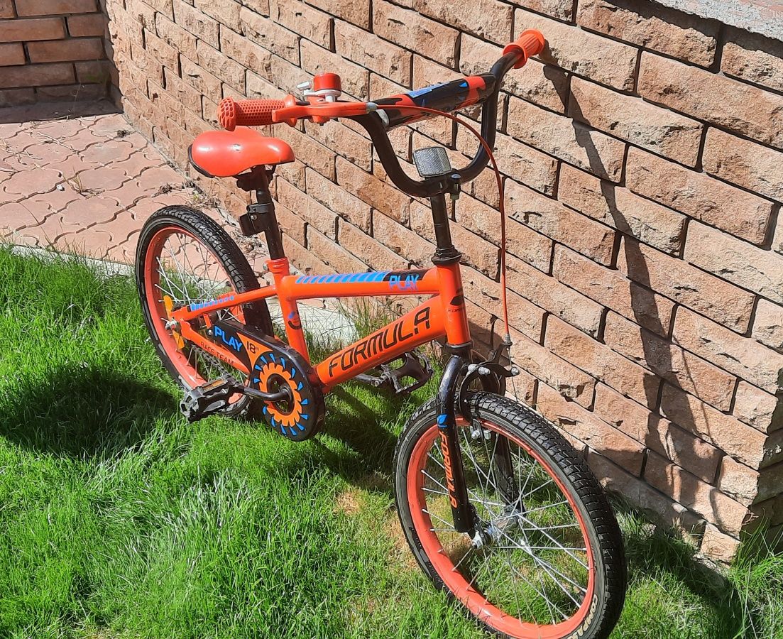 Велосипед двухколесный,детский д.18