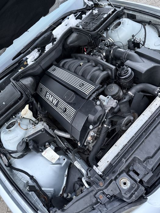 Kultowe Bmw E39 520i ,bdb stan na swoje lata