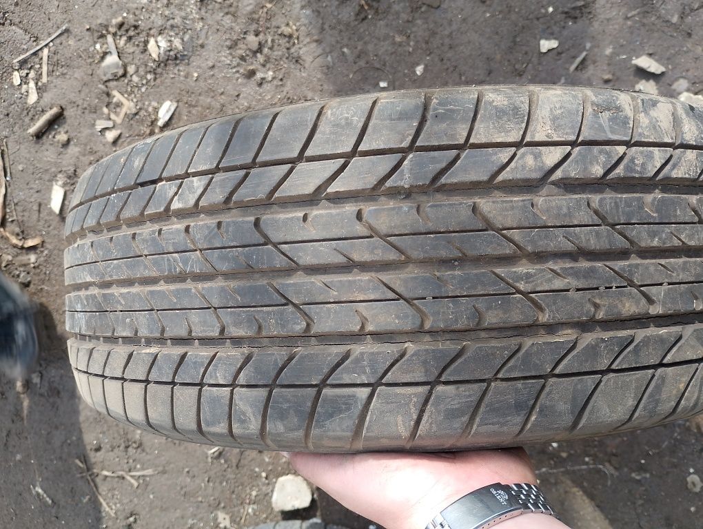 Резина 205/60R15