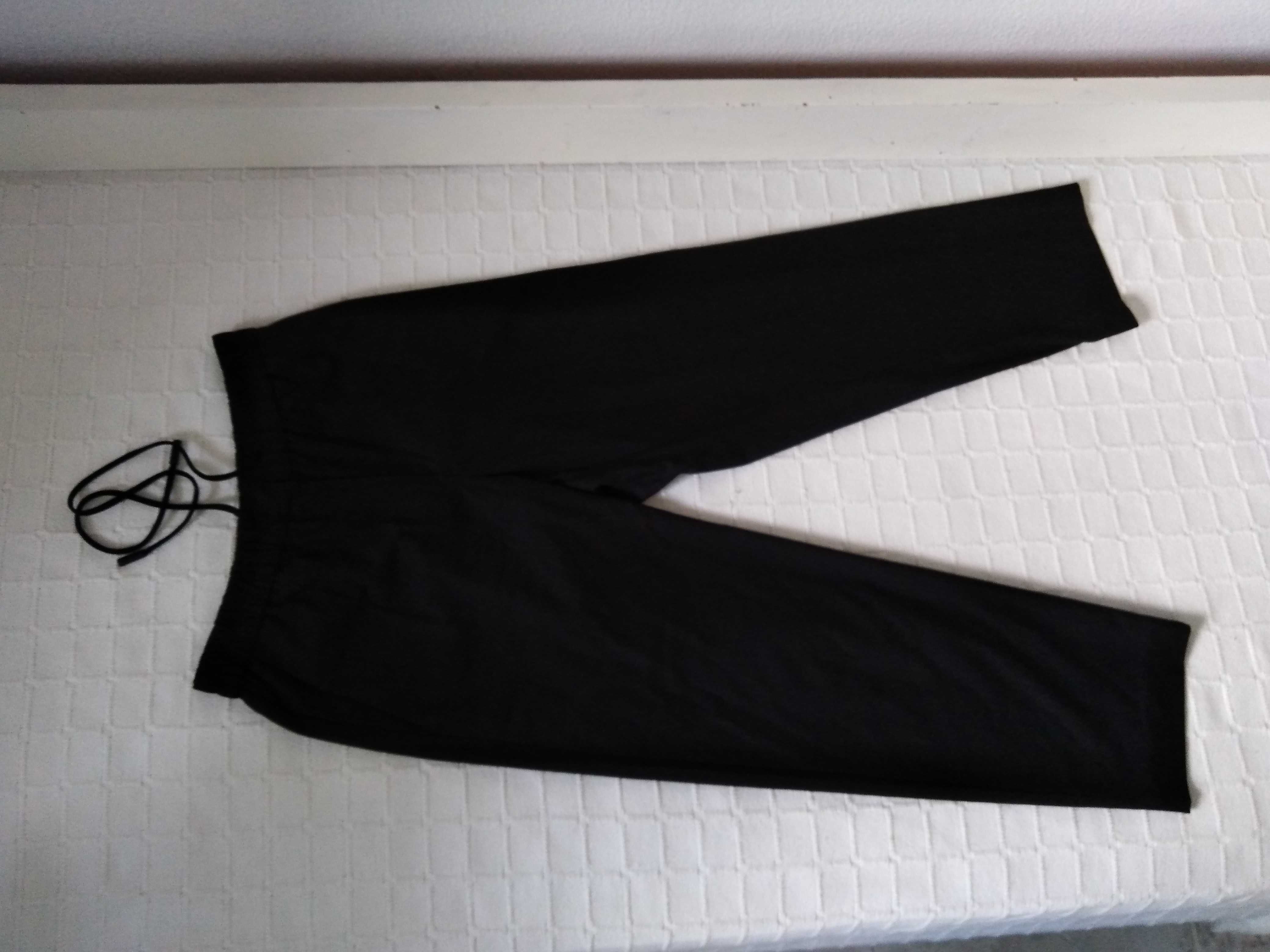 Calças Negras Mango Basics M