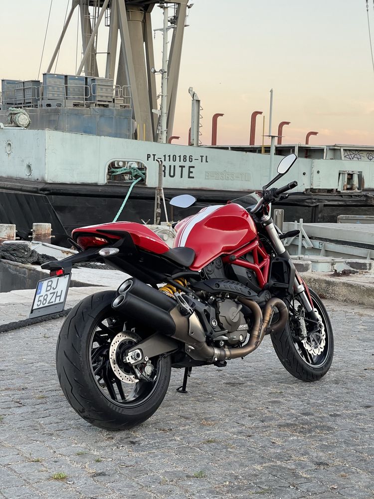 Ducati Monster 821 Stripe