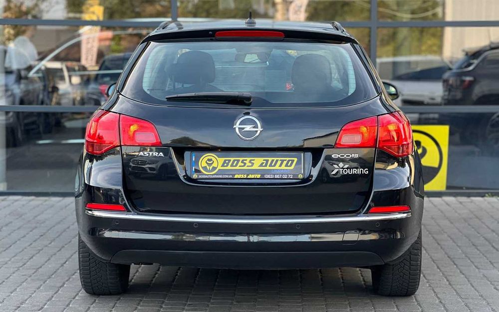 Opel Astra  2013