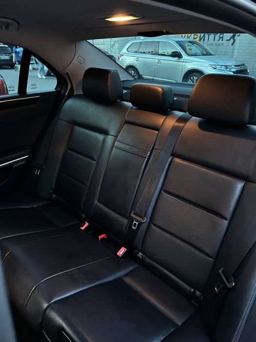 Mercedes-benz w212 e200 ngt
