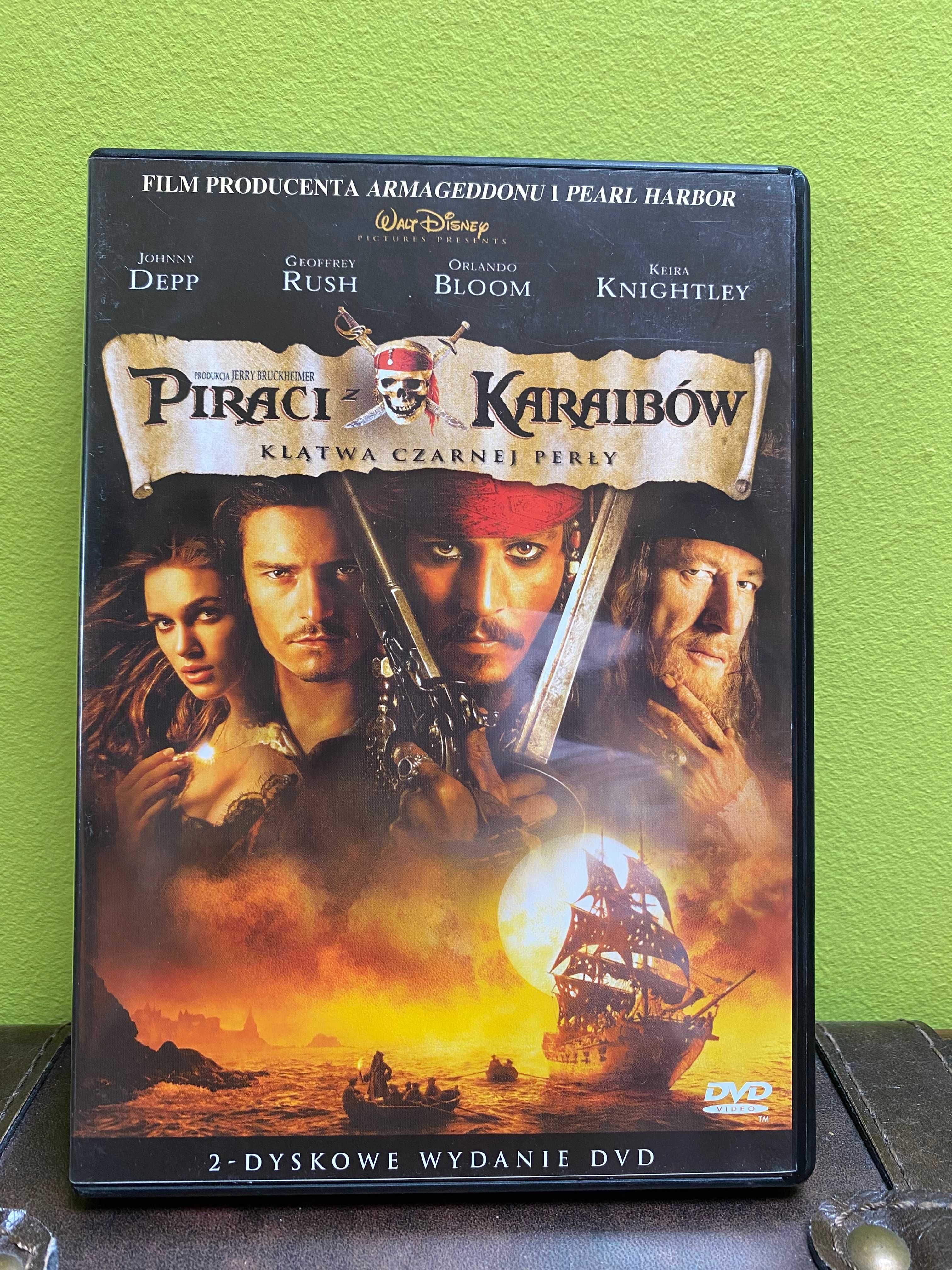 Film Piraci z Karaibów-Klątwa Czarnej Perły (DVD)