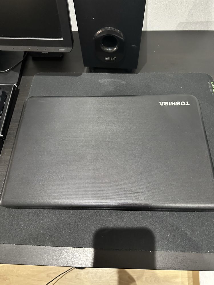 Portatil TOSHIBA PRO C50   i5