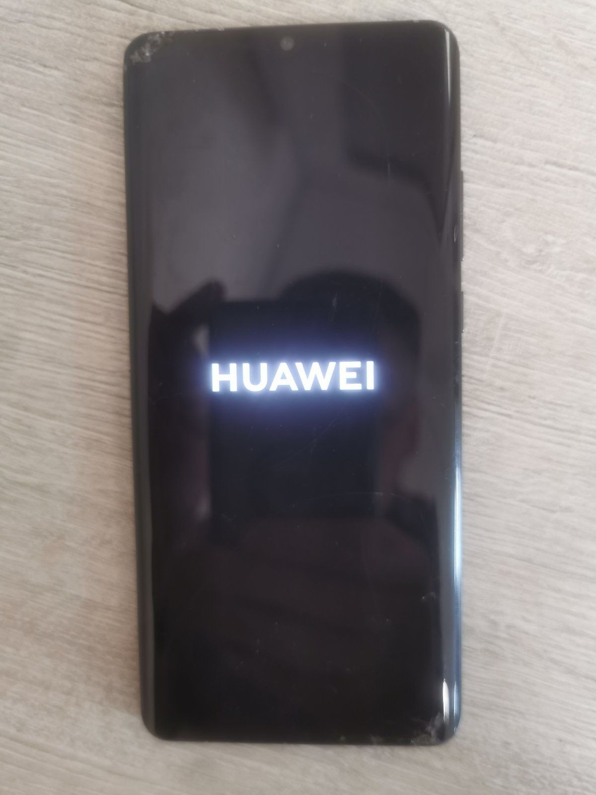 Телефон Huawei P30 pro
