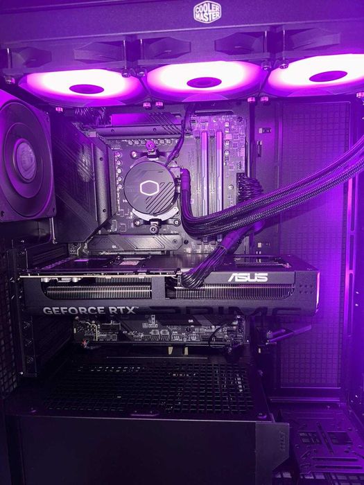 PC Gaming / Workstation NOVO RTX 5070 + Ryzen 9 9900X