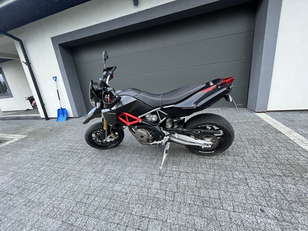 Aprilia Dorsoduro Factory
