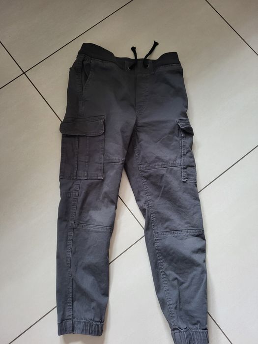 Spodnie cargo chłopięce 140 cm