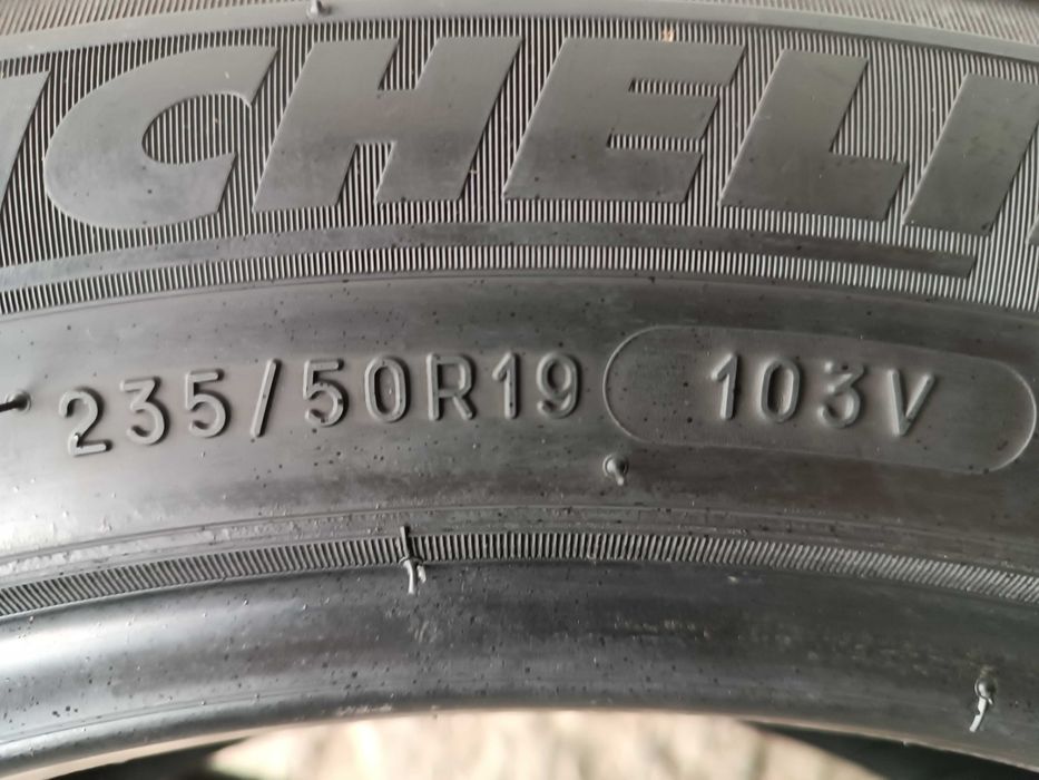Зимові шини 235/50 R19 Michelin latitude alpin la2