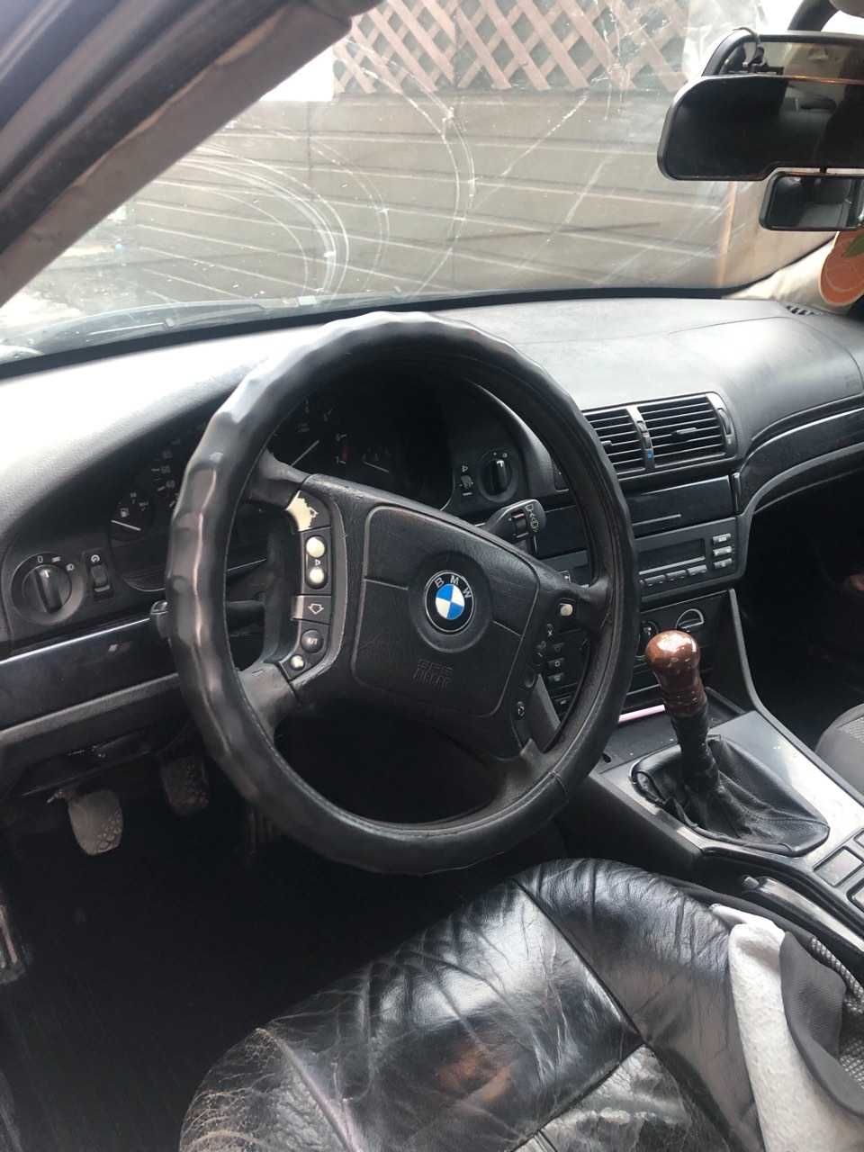 Срочно! BMW 5 Series 2000 года