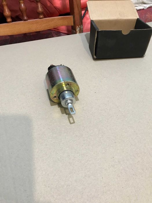 реле стартера втягивающее