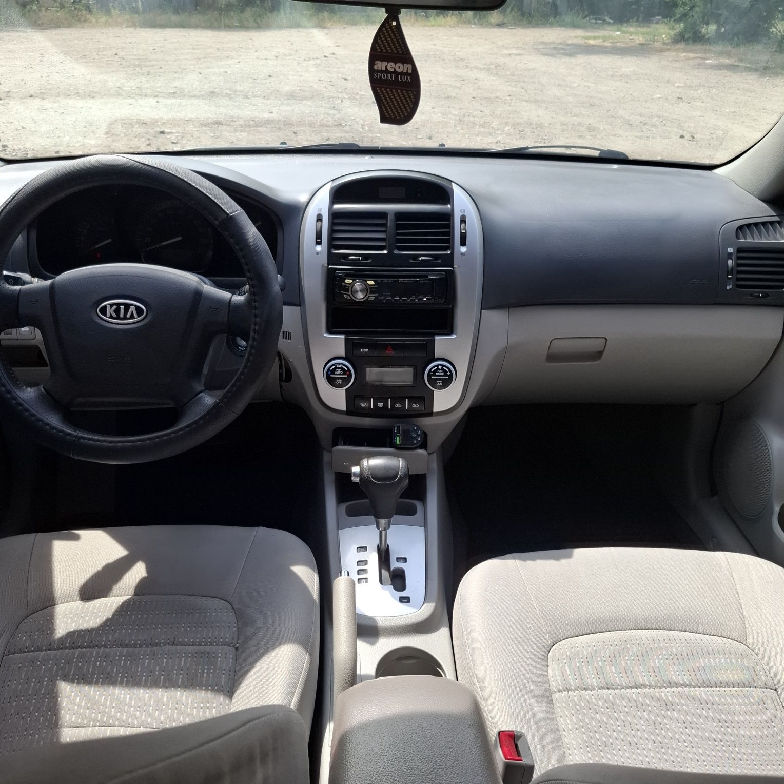 Продам Kia Cerato  2007г 2.0 автомат Газ бензин ресталинг максимальная