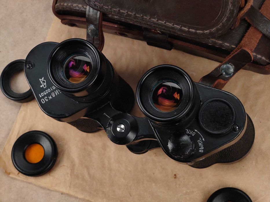 Бинокль БИ 8х30 (КОМЗ) (1970х) (ИНФК) (Полный Комплект) (Сетка) СССР