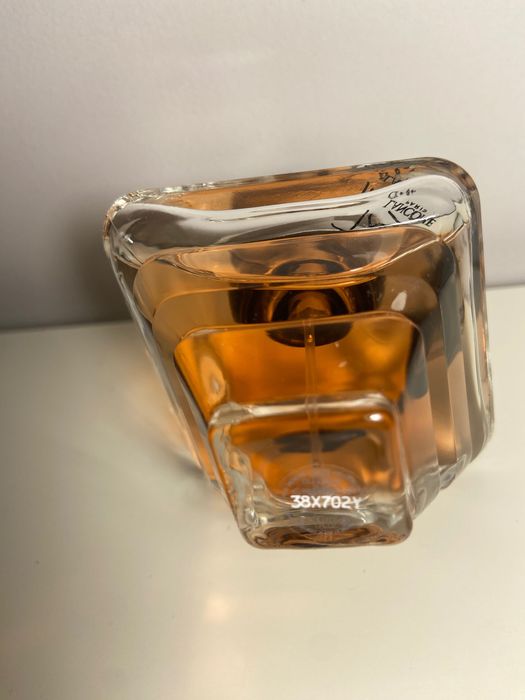 Парфумована вода Tresor Lancome