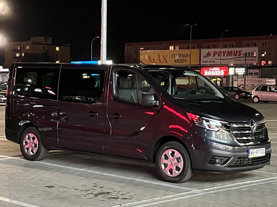 Wynajem Busa 9 osobowego Wypożyczalnia