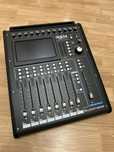 Mikser cyfrowy Studiomaster Digilive 16 na gwarancji