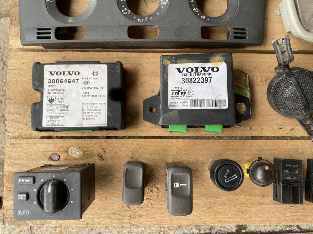 Peças Volvo S40/V40, quadrante, ABS, ventilação etc…|USADO
