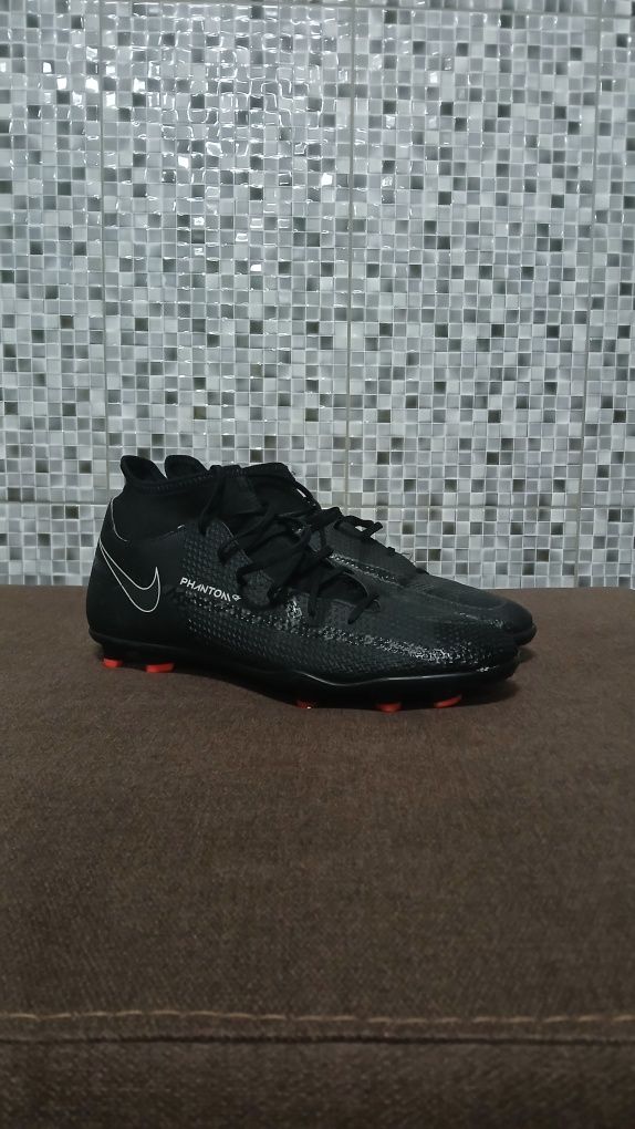Nike Phanton GT.