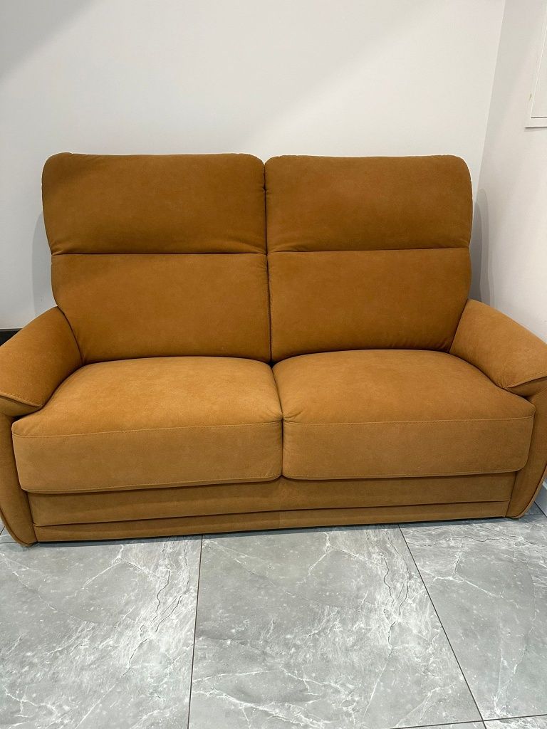 Sofa nowa musztardowa