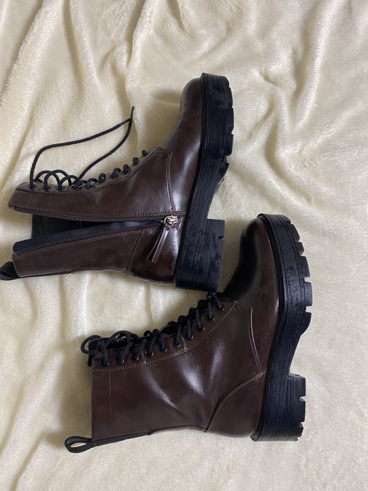 Ботинки/ берци жіночі ZARA