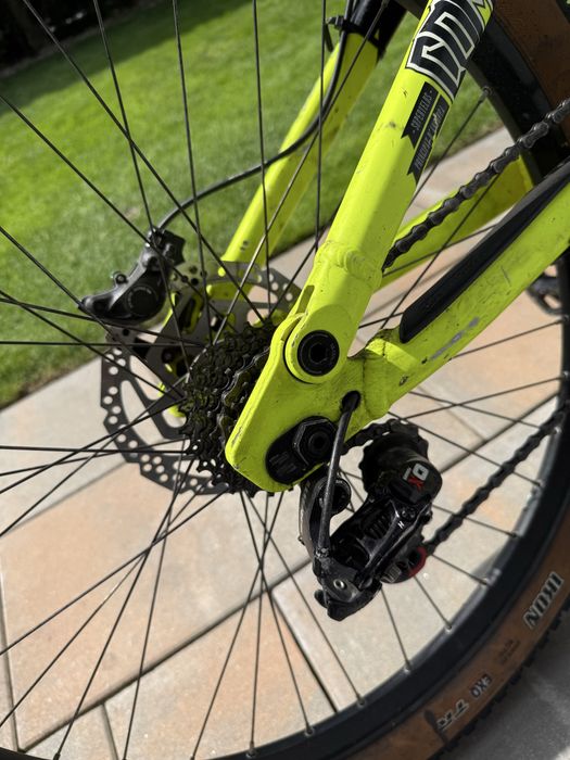 Commencal Supreme V3. BOXXER, ROCKSHOX