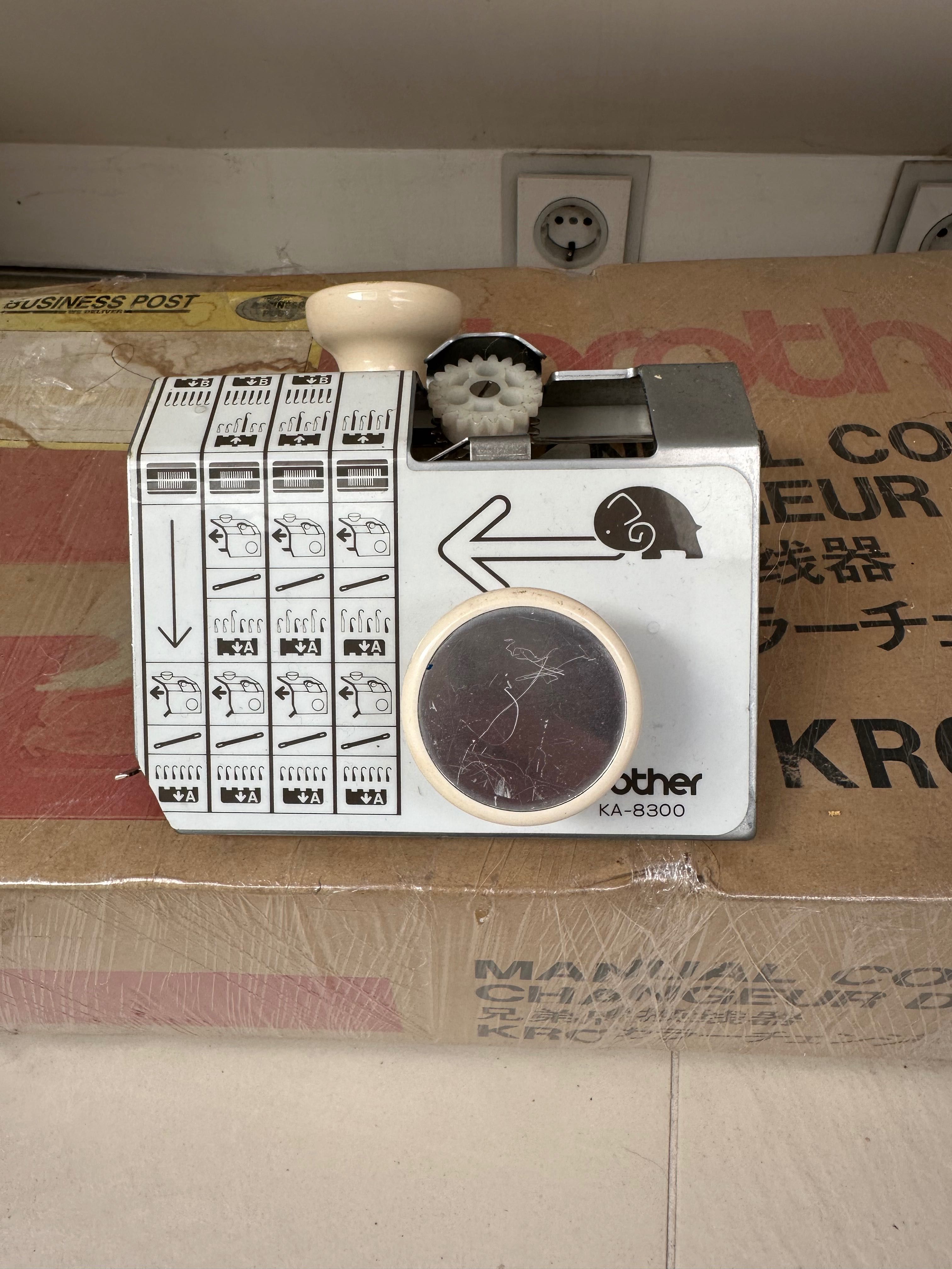 В’язальна двухфонтурна машина Brother KH940/KR850