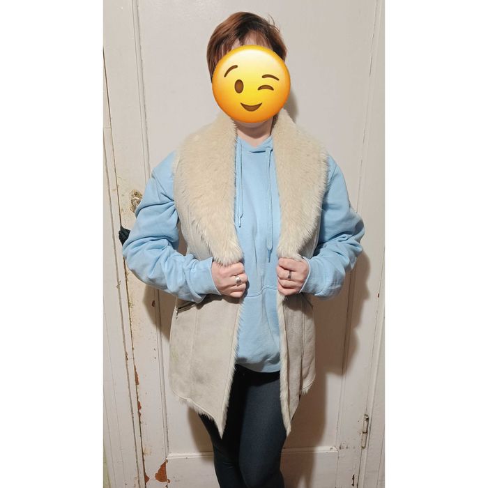 Жилетка женская на меху F&F с карманами на змейке, теплая безрукавка